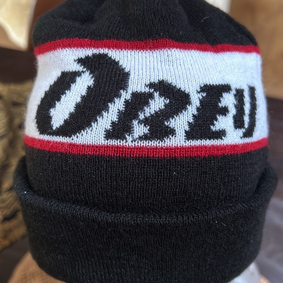 Obey Cuffed Black White and Red Beanie - Picture 2 of 9